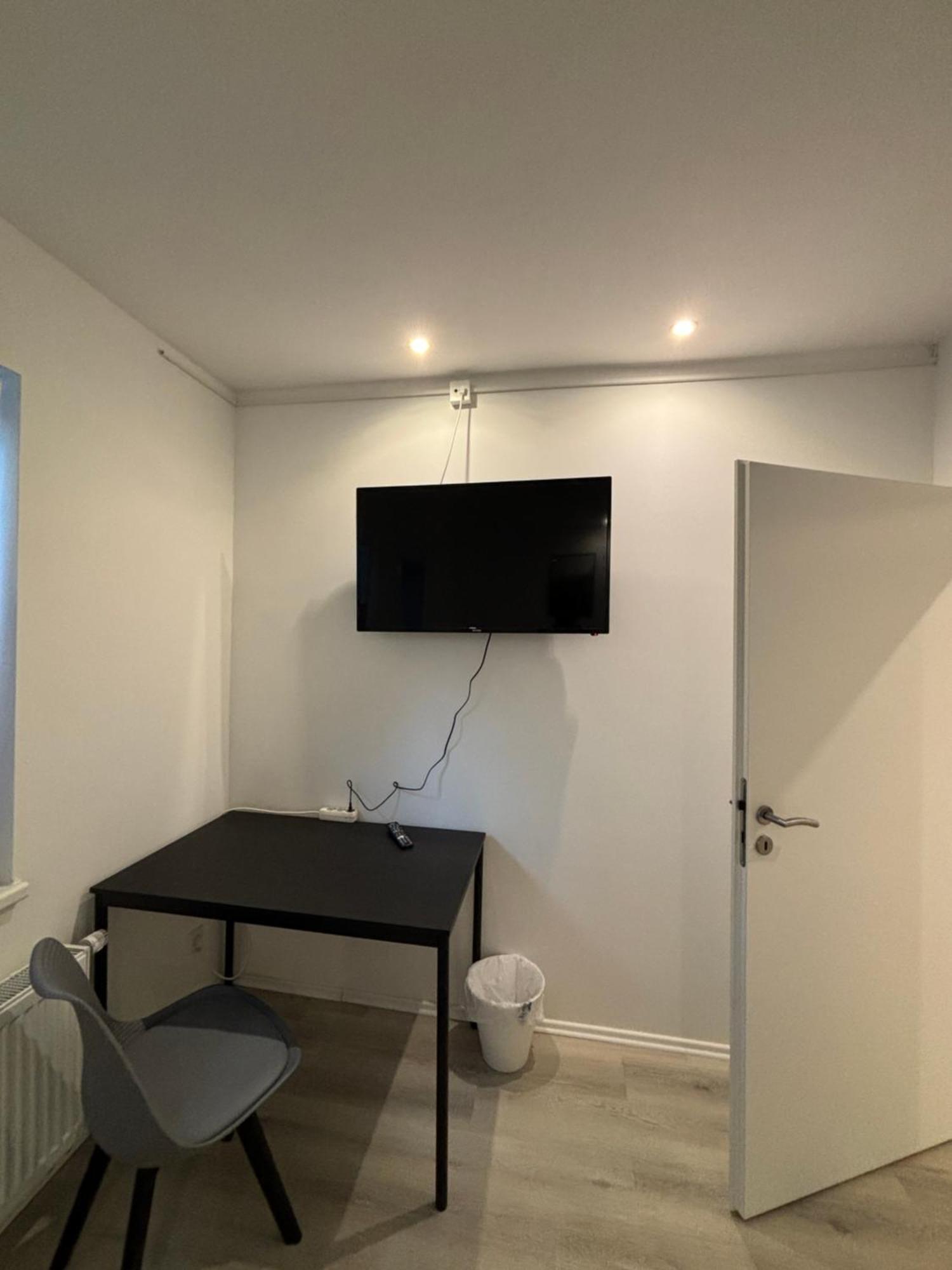 Harmony - 4 Schlafzimmer 2 Baeder Ganzes Apartement Meiningen Luaran gambar